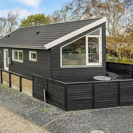 Stunning In Brkop With Wifi And 2 Bedrooms 2 * Børkop