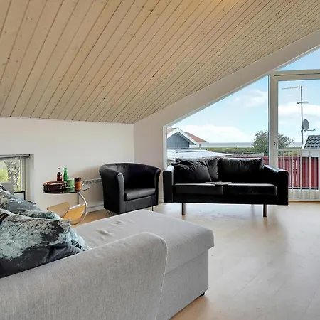 Stunning In Brkop With Wifi And 2 Bedrooms 2 Børkop